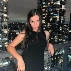 Meet your Posher, Ana